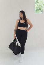 Load image into Gallery viewer, AMOR LEGGINGS